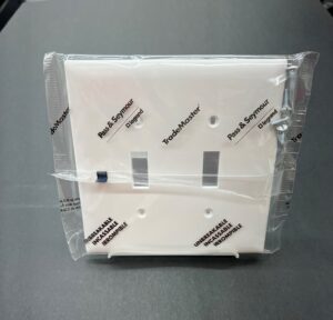 Double Switch Plate With 4 Screws - White